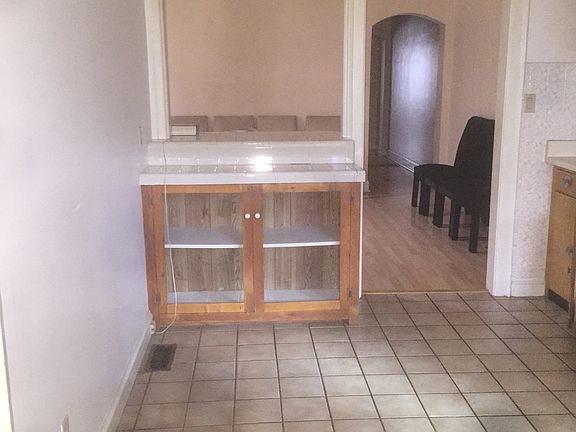 2nd image of 9232 S Bishop St #1