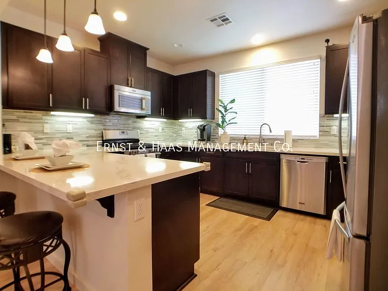 5777 Acacia Ln — Photo 6