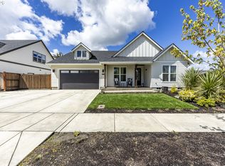1068 Kintzley Ave, Springfield, OR 97478