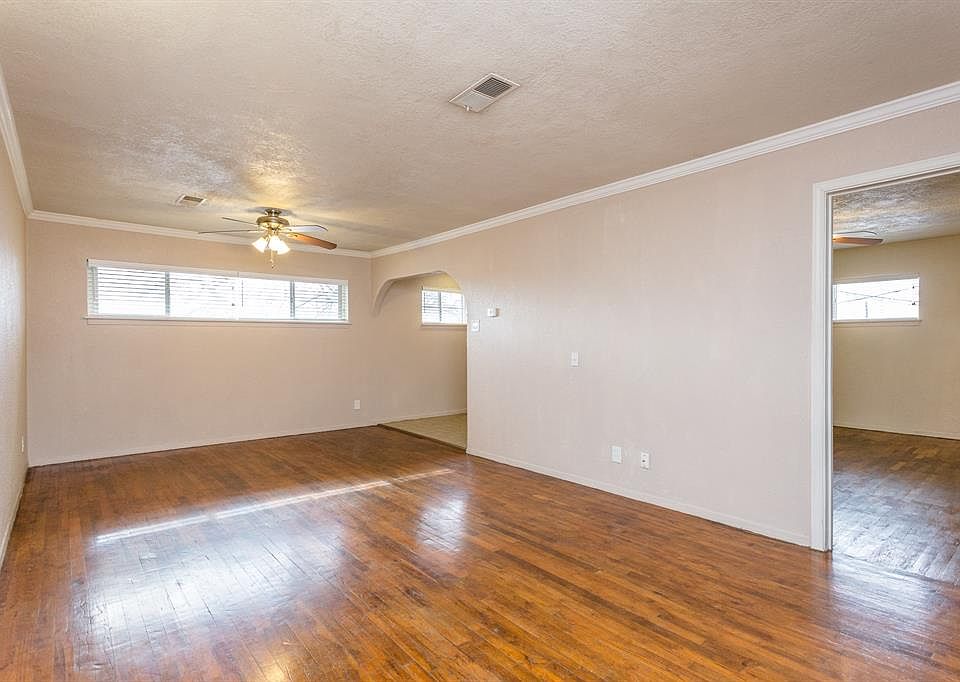 1st image of 2128 Oakdale St APT 22