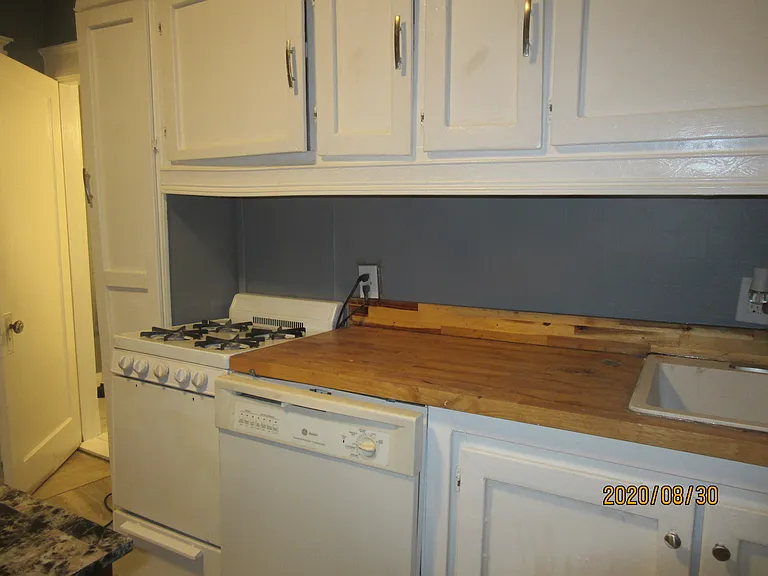 316 Hazel St #B — Photo 8