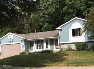 3452 Brook Trl SE, Grand Rapids, MI 49508