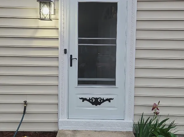 1306 Snowflake Cir, Virginia Beach, VA 23453