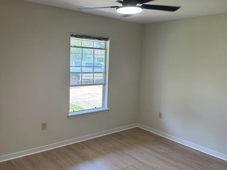 1416 Barnett Bend Cir — Photo 7