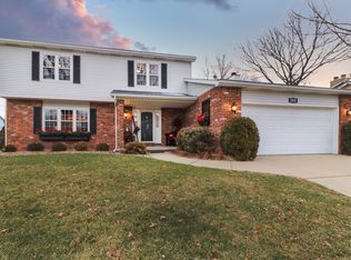 1614 Barton Dr, Normal, IL 61761