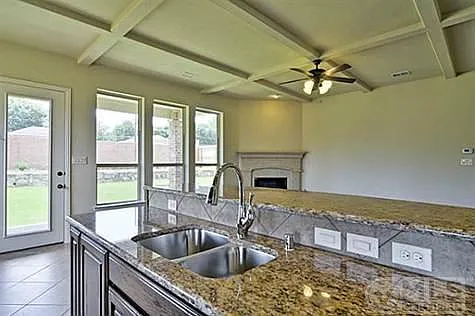 12231 Jackson Creek Dr — Photo 9