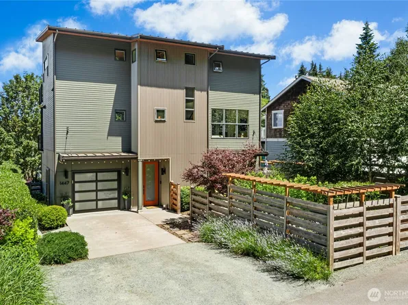 1447 Elm Place, Freeland, WA 98249