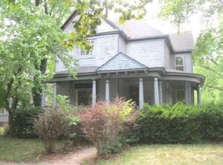 402 S 3rd St, Dundee, IL 60118