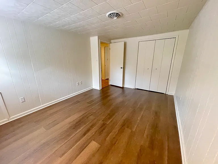 42 Pleasant St — Photo 10
