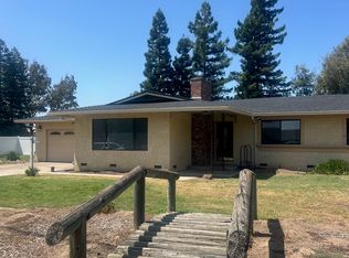 10913 Dixon Rd, Oakdale, CA 95361