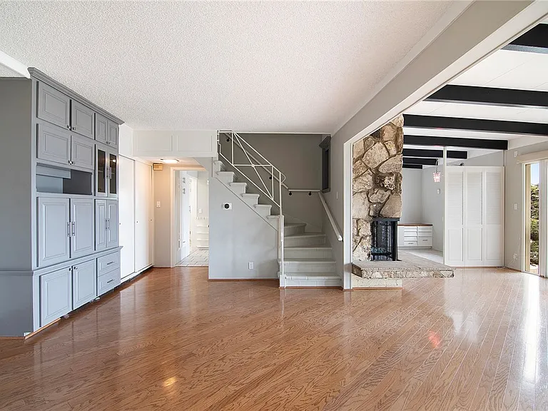 934 Highline Rd — Photo 11