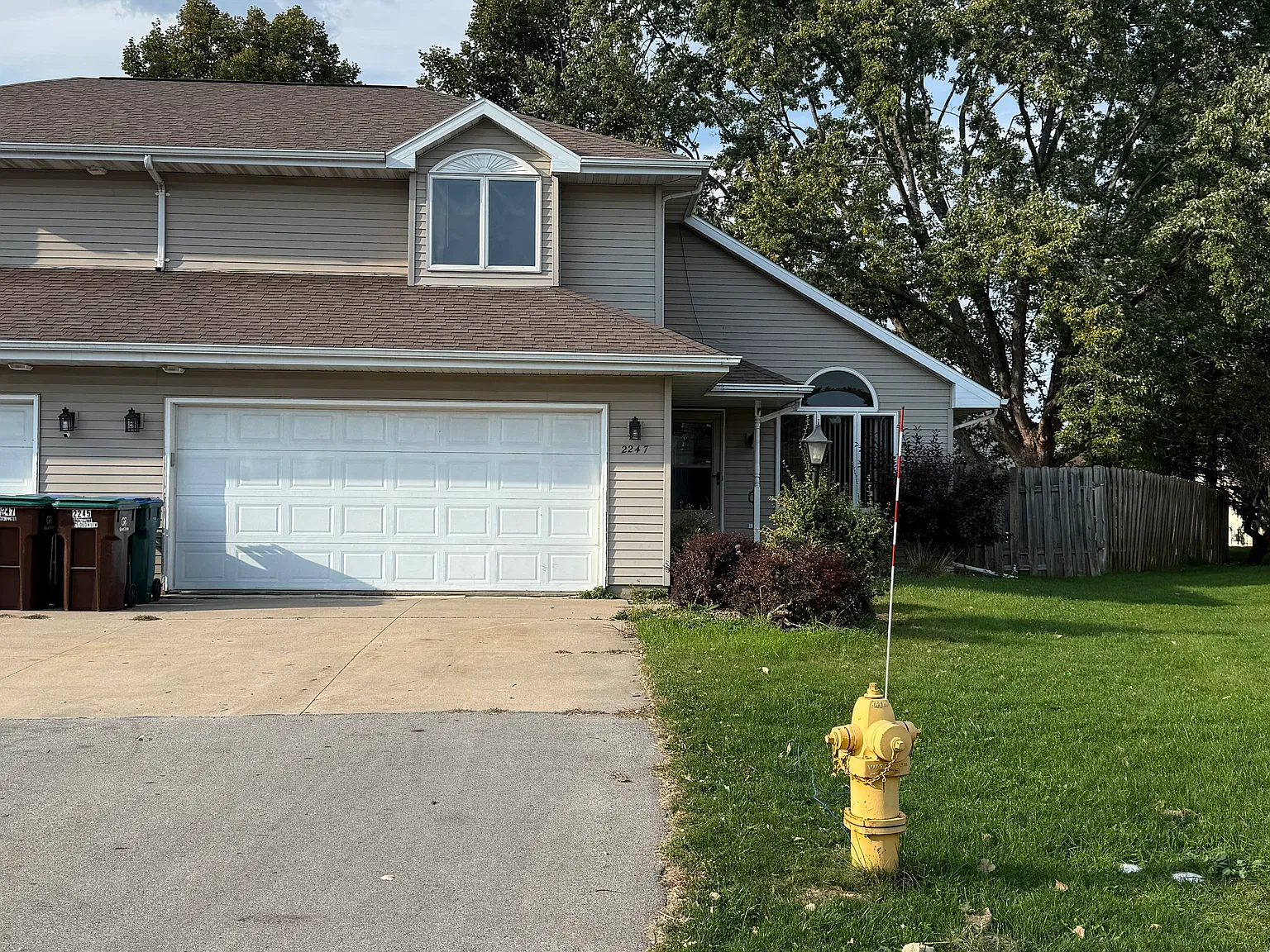 3 bed, 1.5 bath, $1,950 — Photo 1