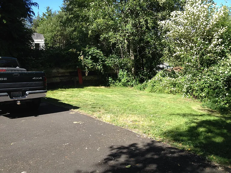 108 Yelton Dr — Photo 3