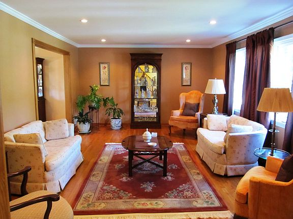 FORMAL LIV RM W/H/W/F