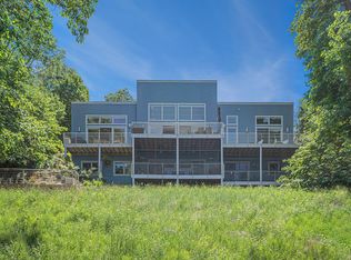 827 E Lake Front Dr, Beverly Shores, IN 46301