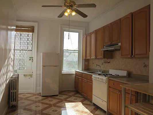 Rented by Target Realty Group | media 17