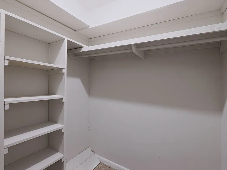 Hampton Hall | Comfort, Convenience, & Community All In One — Photo 179