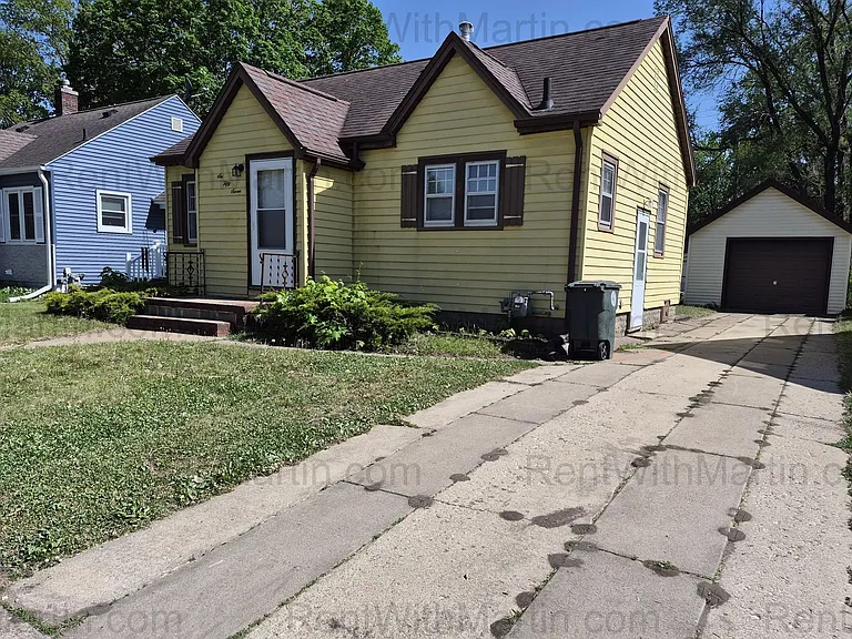 657 Dawson St — Photo 1
