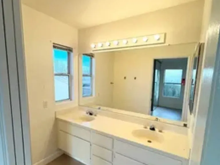37727 Harvey St #1 — Photo 5