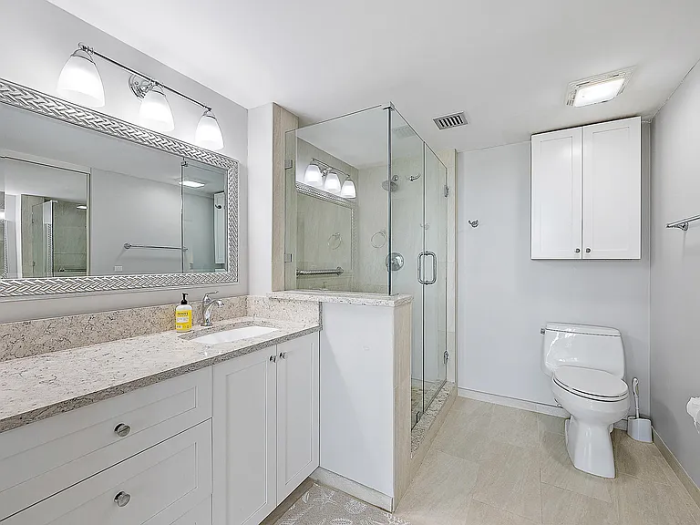 301 S Seas Dr #305 — Photo 13