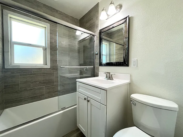 1629 Kendall Dr — Photo 9
