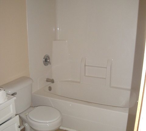 5th image of 1514 Maryland Ave E #2