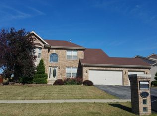 911 Laura Ln, Sauk Village, IL