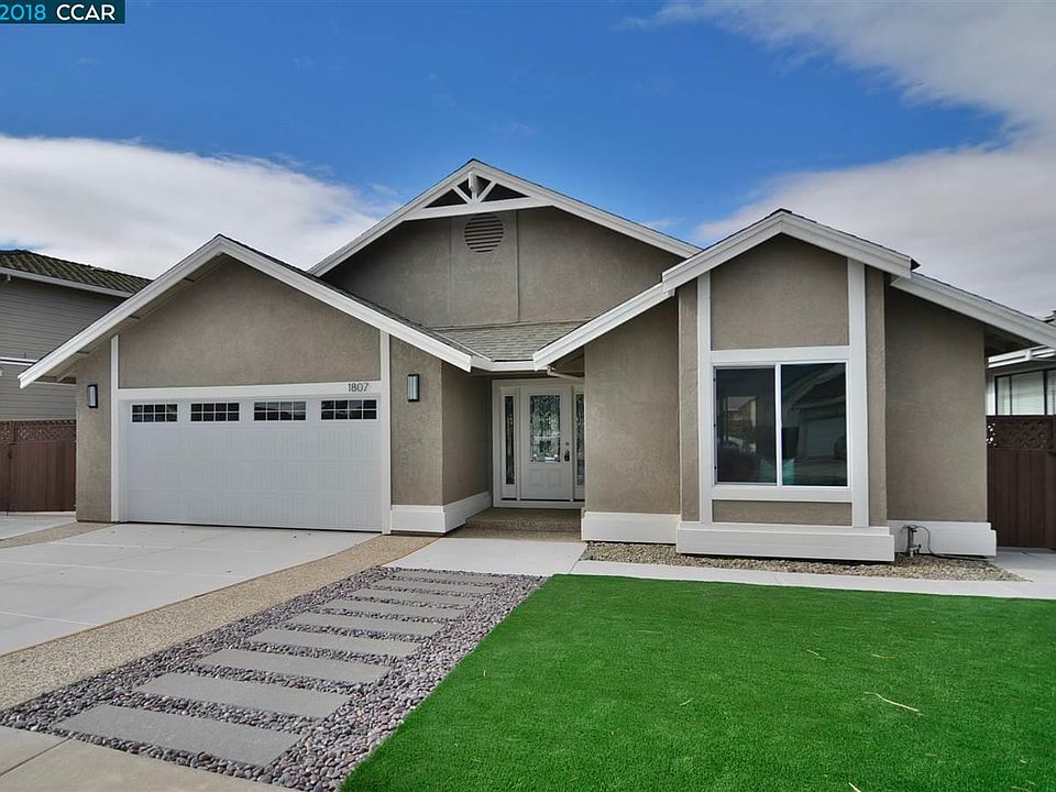 2nd image of 1807 Dolphin Pl