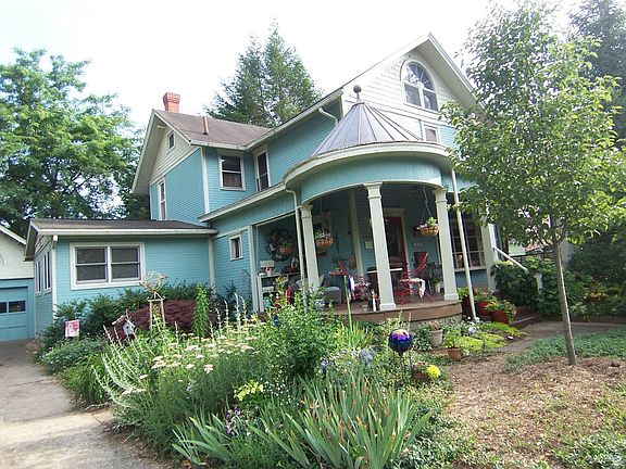 Perennial Gardens