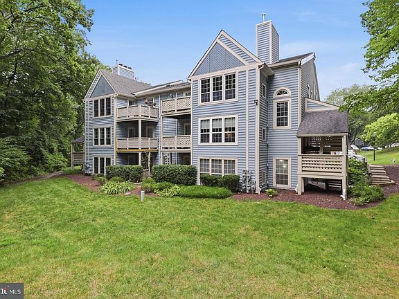 3rd image of 7805 Willow Point Dr #7805