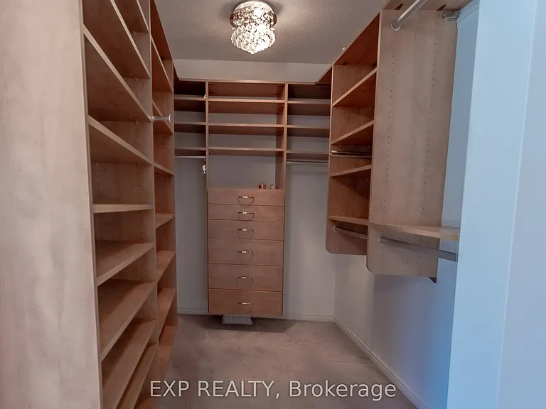 28 Chartwell Ave — Photo 48