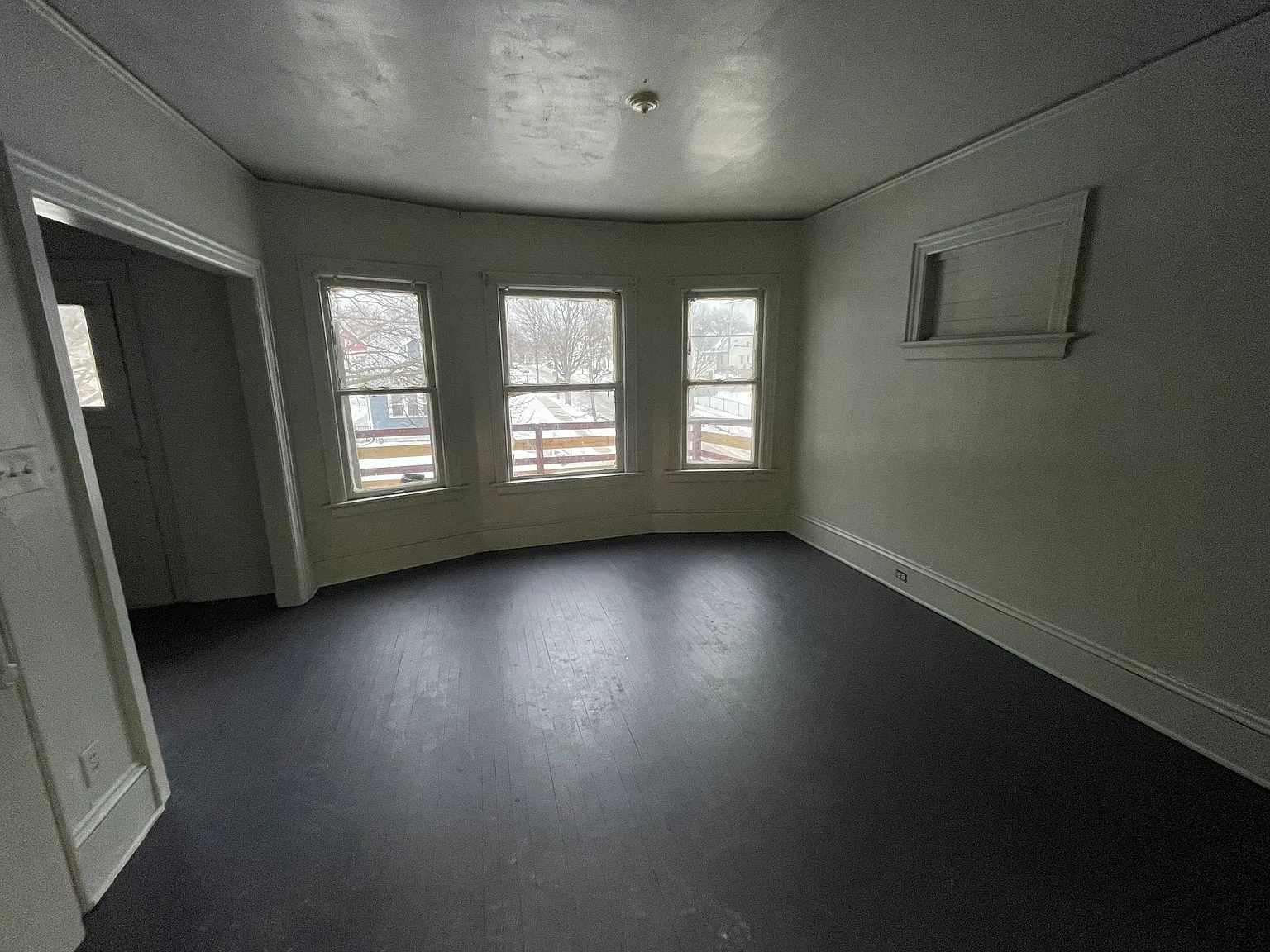 2 bed, 1100 sqft, $750 — Photo 3