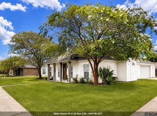 6406 Woodside Dr, Zachary, LA 70791