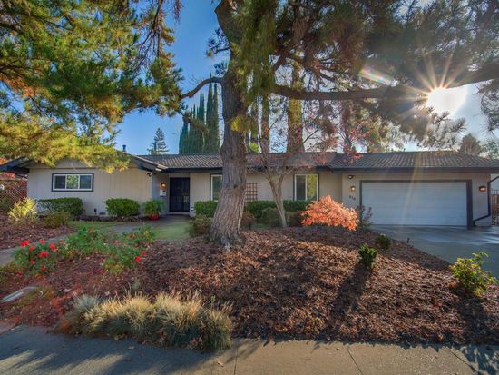 614 Rivercrest Dr, Sacramento, CA 95831