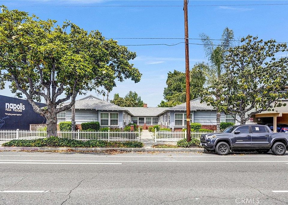 1st image of 14821 Burbank Blvd