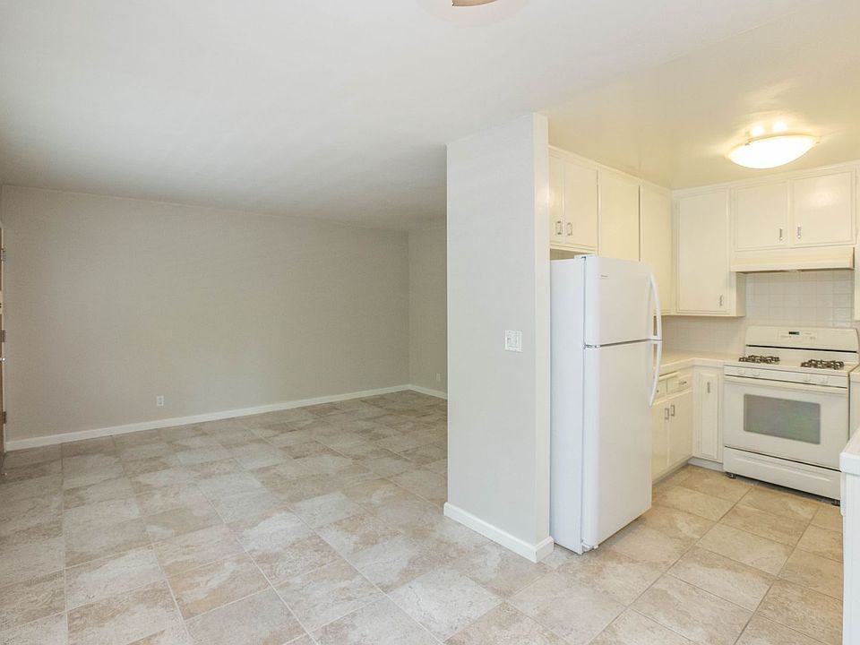 1st image of 2508 3rd St #2