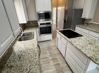 1808 Hawks Lndg, Edmond, OK 73003