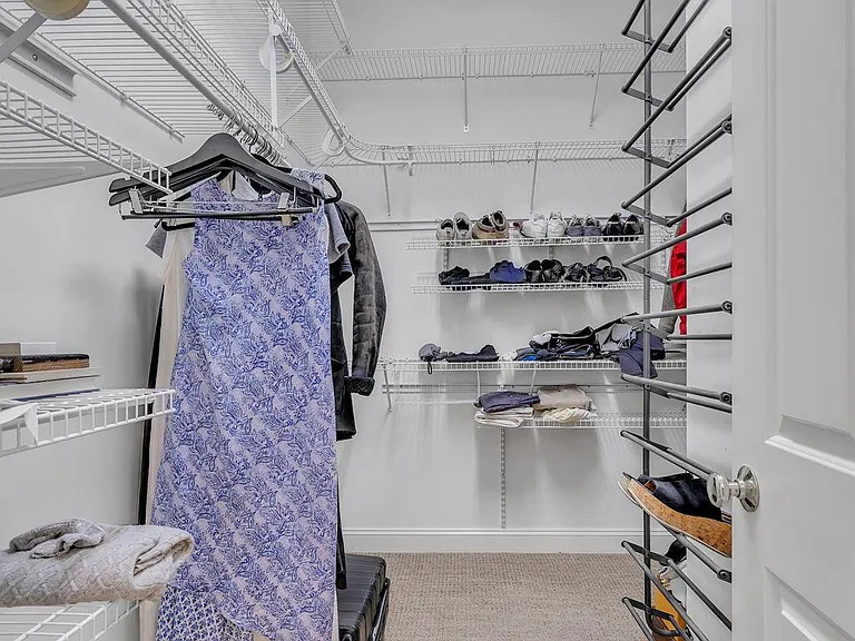 729 Harrow Ln — Photo 31