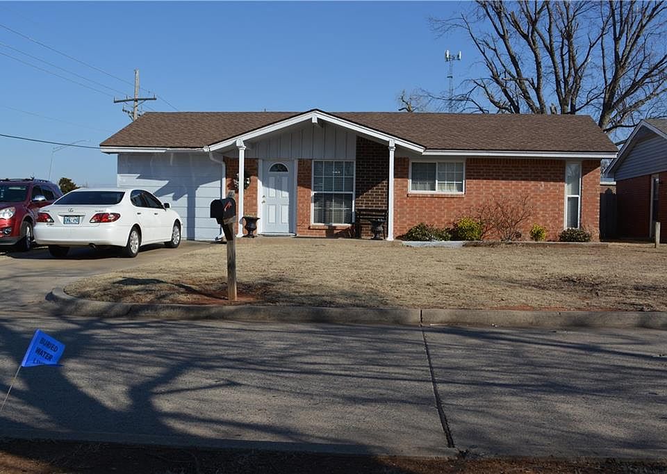 1st image of 108 S Meadow Ln