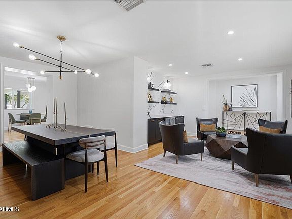 5th image of 216 E GLENN Drive
