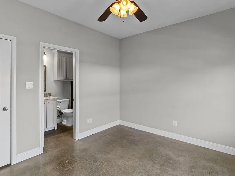 2800 Gordon Ave — Photo 15