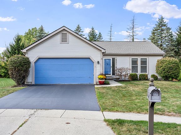 2nd image of 4771 Big Walnutview Ct