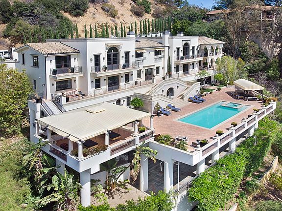 2nd image of 2321 Castilian Dr