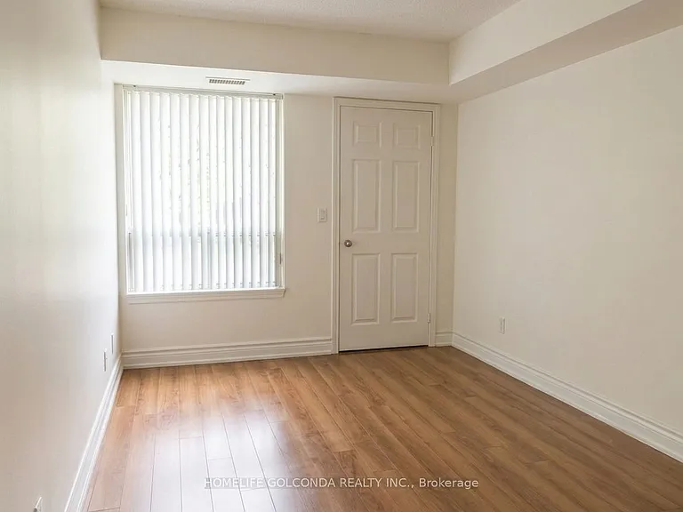 28 Harrison Garden Blvd #1109 — Photo 5