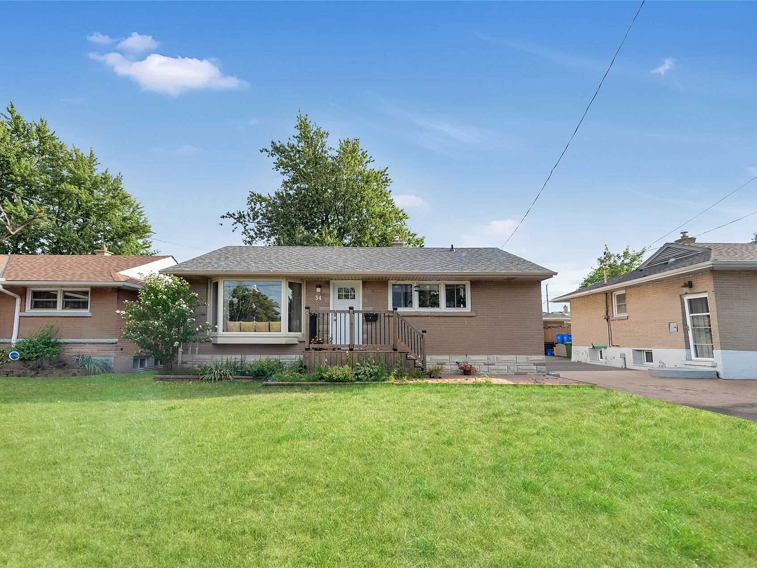34 Sandalwood Ave, Hamilton, ON L8T 2E3 Zillow