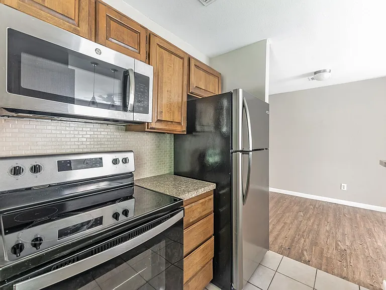 2404 Sycamore Ave #B2 — Photo 8