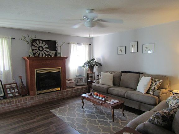 3rd image of 518 Pine Ave