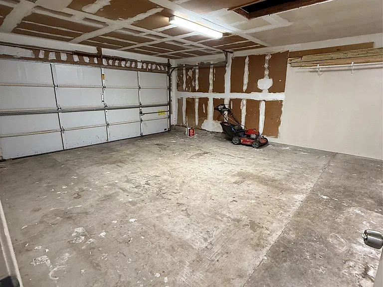 2712 Cameron Loop — Photo 18