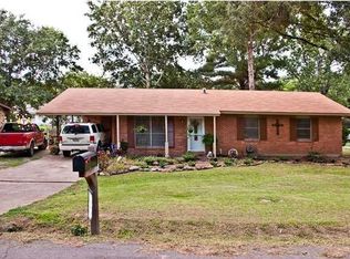 110 Monroe St, Flora, MS 39071
