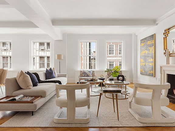 5th image of 40 E 66th St APT 6A